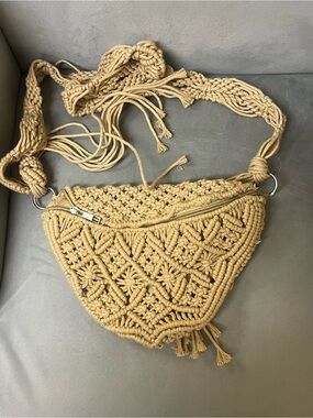 Boho Macrame Crochet Shoulder Bag Tan Woven Fringe Lined Zip Festival Bag